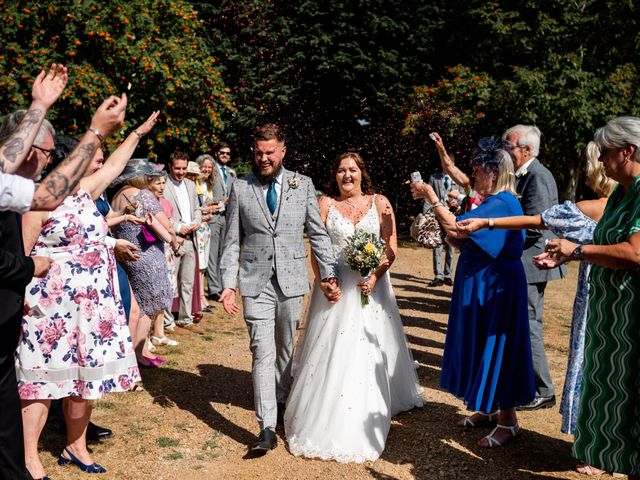 Joe and Meg&apos;s Wedding in Banbury, Oxfordshire 18