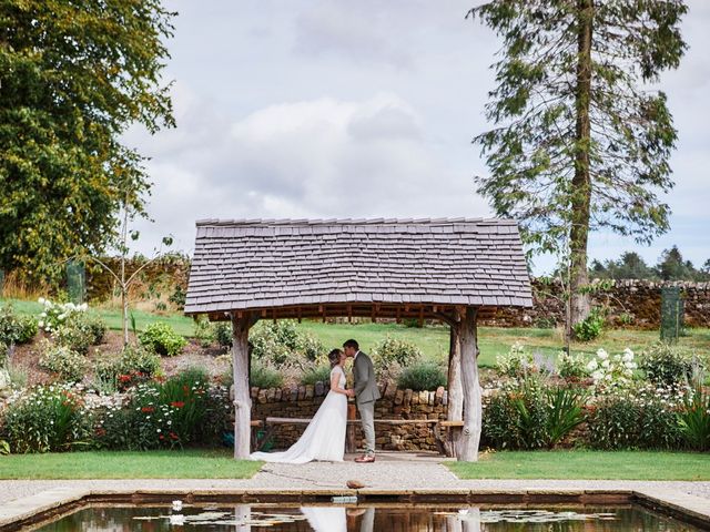 Robyn and Simon&apos;s Wedding in Clitheroe, Lancashire 172