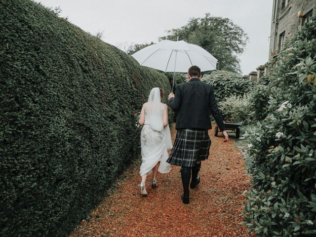Finlay and Madeleine&apos;s Wedding in Edinburgh, Lothian &amp; Borders 25