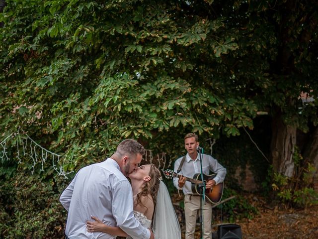 Sam and Laura&apos;s Wedding in Bury St Edmunds, Suffolk 9