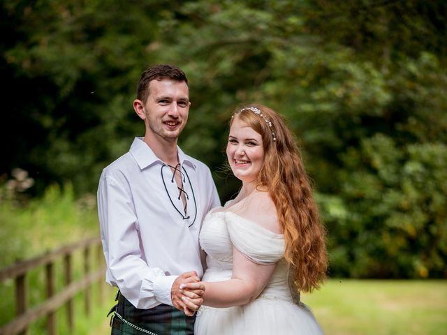 James and Catriona&apos;s Wedding in Peeblesshire, Lothian &amp; Borders 10