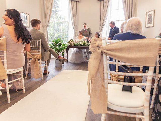 Gail and Clive's Wedding in Eastwood, Nottinghamshire 8