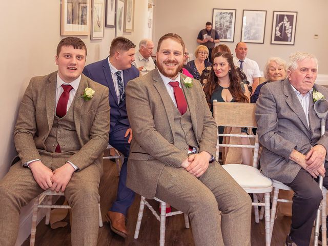 Gail and Clive's Wedding in Eastwood, Nottinghamshire 11