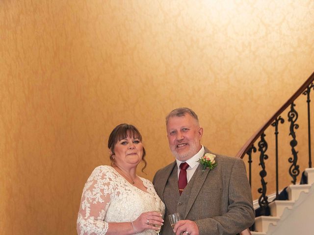 Gail and Clive's Wedding in Eastwood, Nottinghamshire 15
