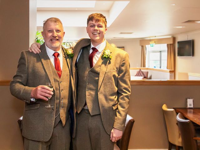 Gail and Clive's Wedding in Eastwood, Nottinghamshire 21