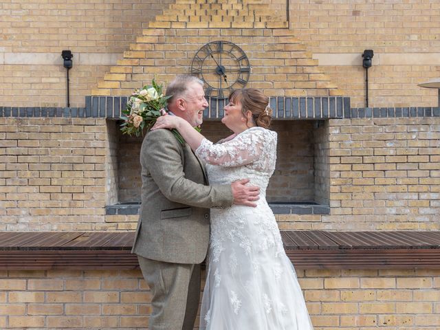 Gail and Clive's Wedding in Eastwood, Nottinghamshire 54