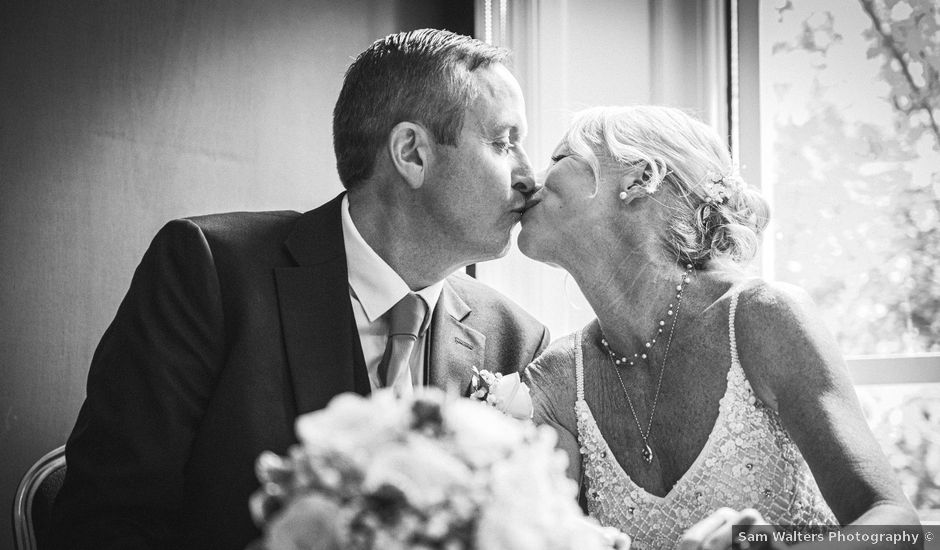 Steven and Jenny's Wedding in Cardiff, Cardiff