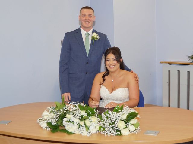 Gaz and Ash&apos;s Wedding in Blackburn, Lancashire 24