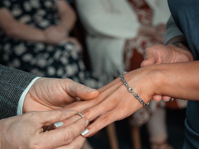 Matthew and Helen&apos;s Wedding in Minchinhampton, Gloucestershire 8