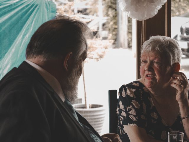 Matthew and Helen&apos;s Wedding in Minchinhampton, Gloucestershire 15