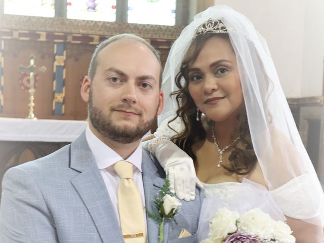 Scott and Kimmy&apos;s Wedding in Boston, Lincolnshire 24
