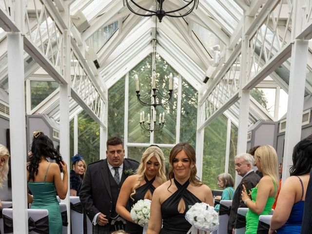 Samantha and Daniel's Wedding in Dundee, Fife &amp; Angus 8