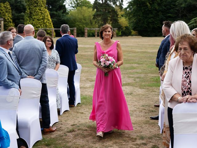 Mark and Jackelyn's Wedding in Hemel Hempstead, Hertfordshire 29