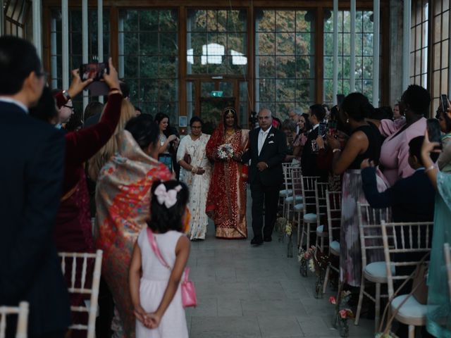 Rika and Alex&apos;s Wedding in Central London, South West London 11