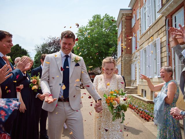 Joseph and Emily&apos;s Wedding in Twickenham, Middlesex 8