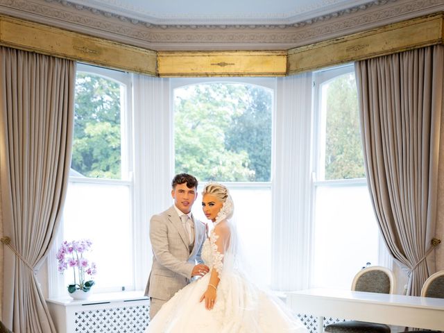 Paddy and Caroline's Wedding in Tunbridge Wells, Kent 22