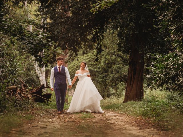 Rhys and Saffron's Wedding in Ipswich, Suffolk 29