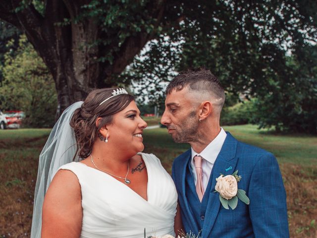 Kim and Ryan&apos;s Wedding in Kendal, Cumbria 8