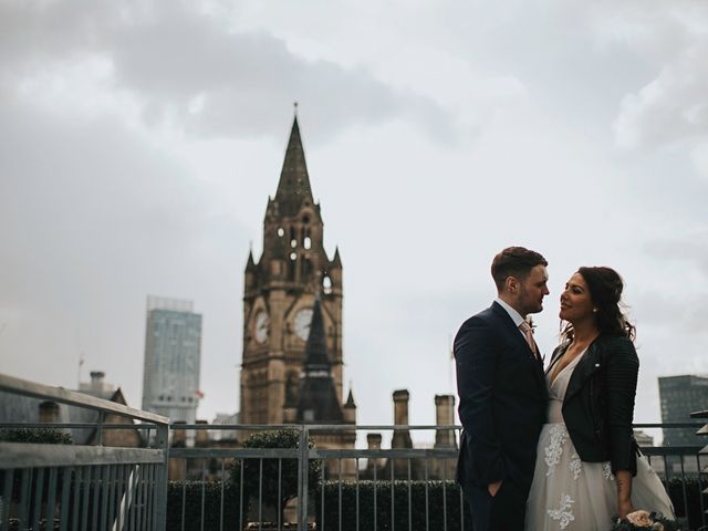 Amy and Allan&apos;s Wedding in Manchester, Greater Manchester 15