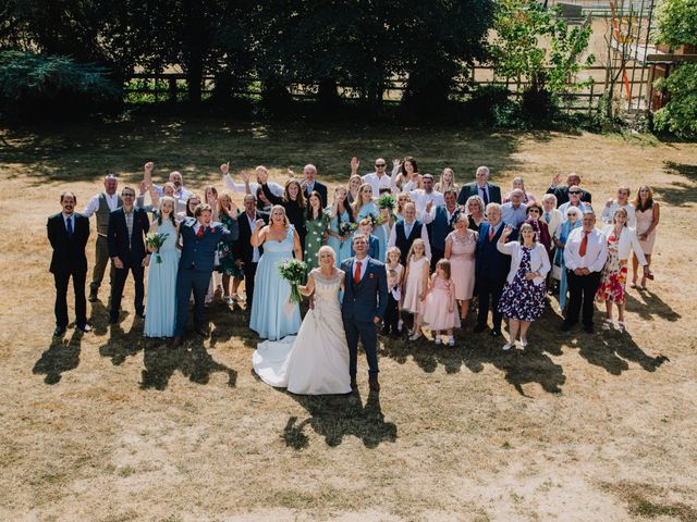 Oliver and Joanne&apos;s Wedding in Pangbourne, Berkshire 9