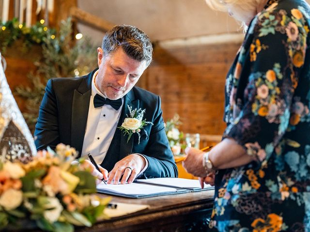 Simon and Lamia&apos;s Wedding in Wantage, Oxfordshire 18