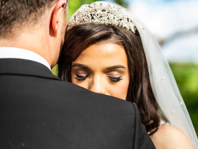 Simon and Lamia&apos;s Wedding in Wantage, Oxfordshire 20