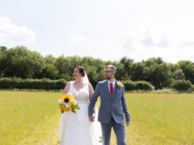 Adrian and Veronica&apos;s Wedding in Bicester, Oxfordshire 2