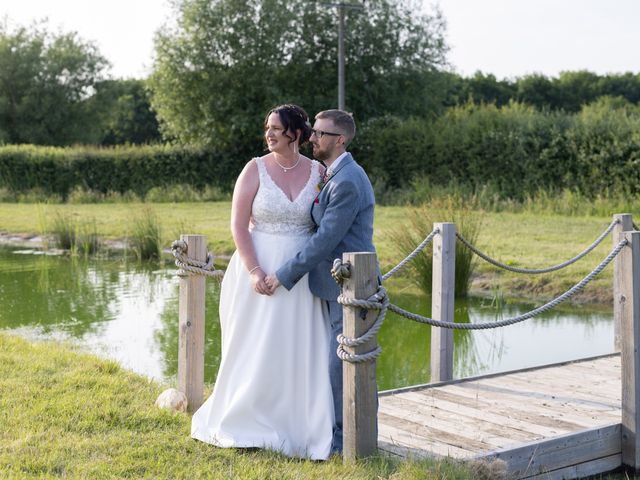 Adrian and Veronica&apos;s Wedding in Bicester, Oxfordshire 20