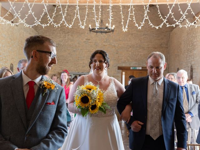 Adrian and Veronica&apos;s Wedding in Bicester, Oxfordshire 23