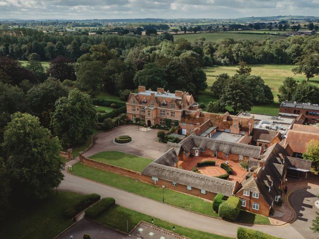 Christopher and Victoria&apos;s Wedding in Milton Keynes, Buckinghamshire 2