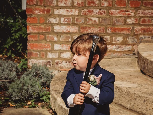 Christopher and Victoria&apos;s Wedding in Milton Keynes, Buckinghamshire 9