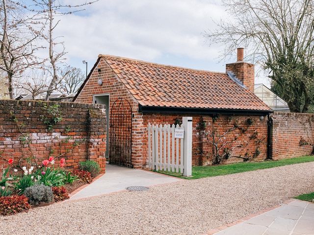 William and Josie's Wedding in Ongar, Essex 10