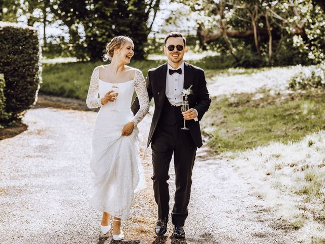 Tom and Georgia&apos;s Wedding in Haddenham, Buckinghamshire 12