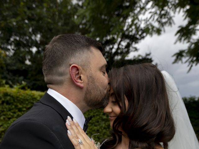 Kirsty and Shane&apos;s Wedding in Kingston Upon Hull, East Riding of Yorkshire 23