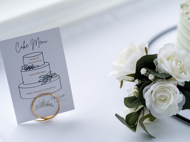 Lynddon and Bethany&apos;s Wedding in Fareham, Hampshire 9