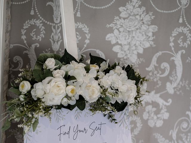 Lynddon and Bethany&apos;s Wedding in Fareham, Hampshire 28