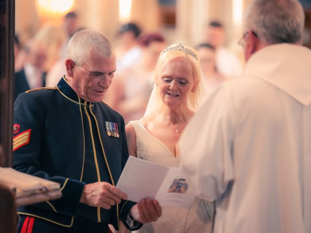 Mark and Tracey&apos;s Wedding in Cirencester, Gloucestershire 19