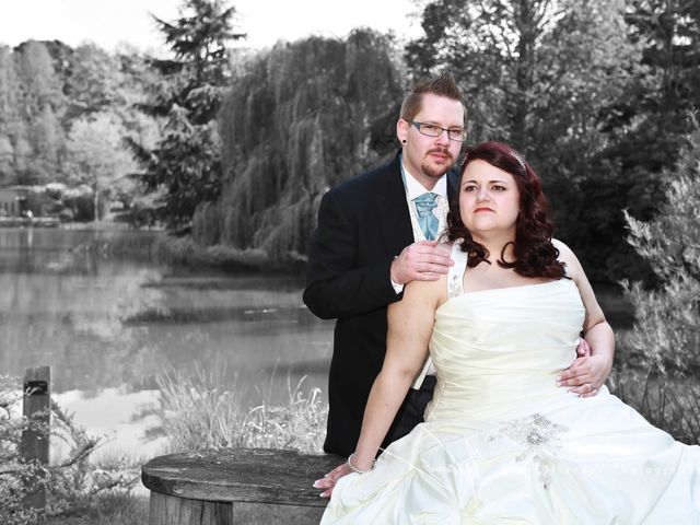 Melissa and Kristian&apos;s Wedding in Worcester, Worcestershire 8