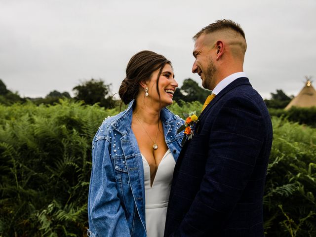 Bruce and Vicky&apos;s Wedding in Holywell, Flintshire 73