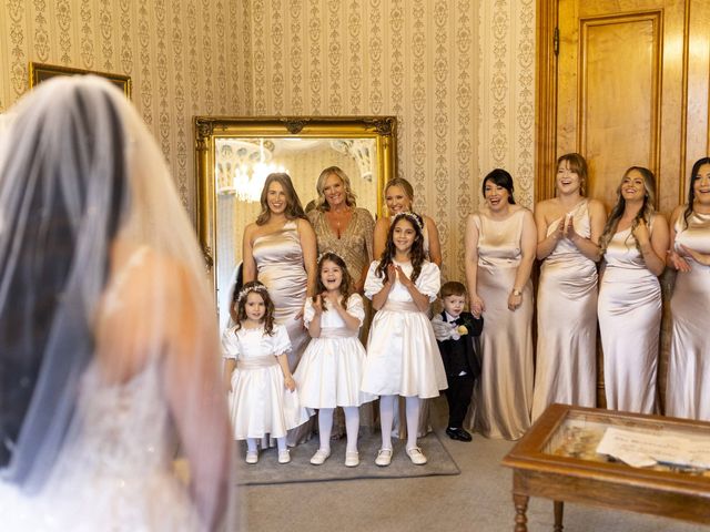 Darren and Charlotte&apos;s Wedding in Chippenham, Wiltshire 5