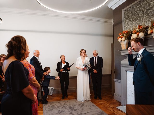 Benjamin and Nicola's Wedding in Marylebone, West Central London 3