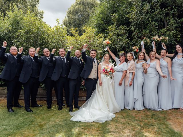Harriet and Simon's Wedding in Banbury, Oxfordshire 11