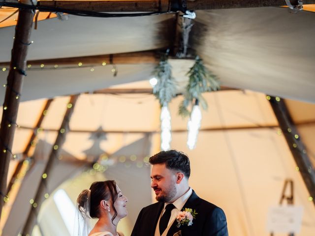 Harriet and Simon's Wedding in Banbury, Oxfordshire 15