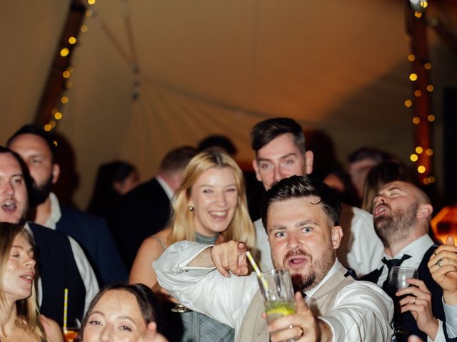 Harriet and Simon's Wedding in Banbury, Oxfordshire 26