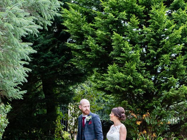 Simon and Emma&apos;s Wedding in Poulton Le Fylde, Lancashire 22