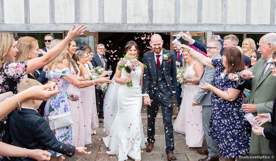 Simon and Emma's Wedding in Poulton Le Fylde, Lancashire