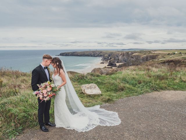 Brad and Tabatha&apos;s Wedding in Newquay, Cornwall 32