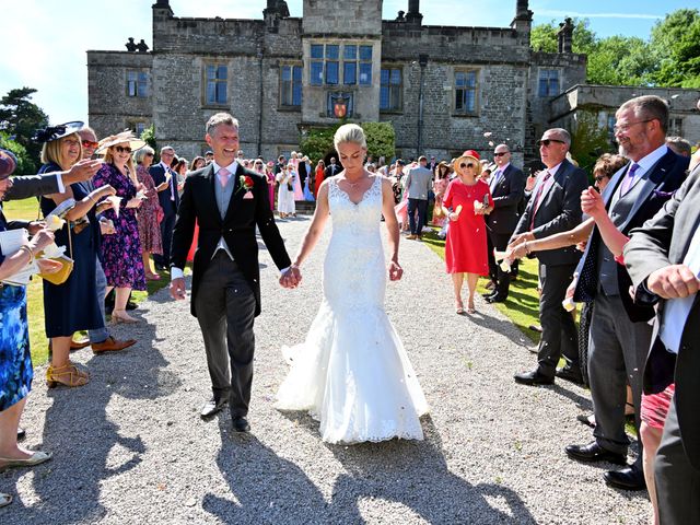 Ziggi and Howard&apos;s Wedding in Ashbourne, Derbyshire 4