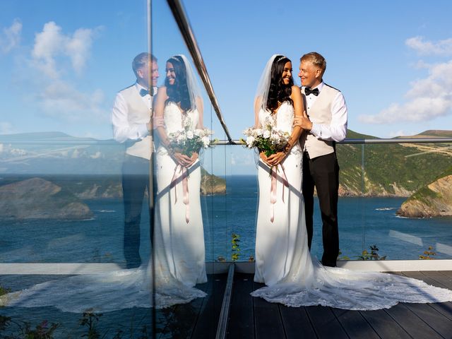 Adam and Lyndsey&apos;s Wedding in Ilfracombe, Devon 3