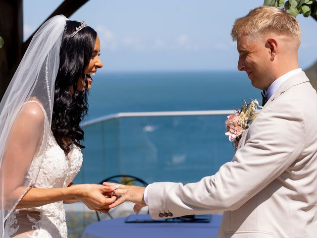 Adam and Lyndsey&apos;s Wedding in Ilfracombe, Devon 11